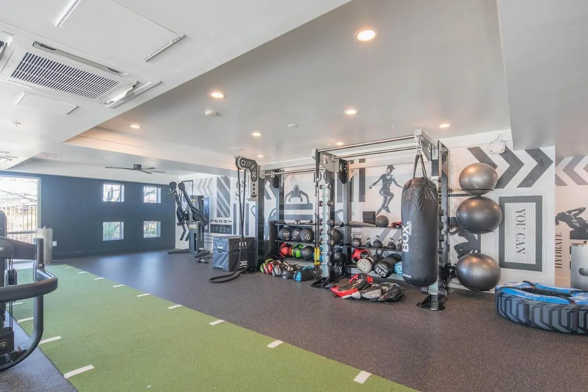 Апартаменты New Sleeps 4 King Bed 5Min To Shop, Dine, &Golf S331 Скоттсдейл США